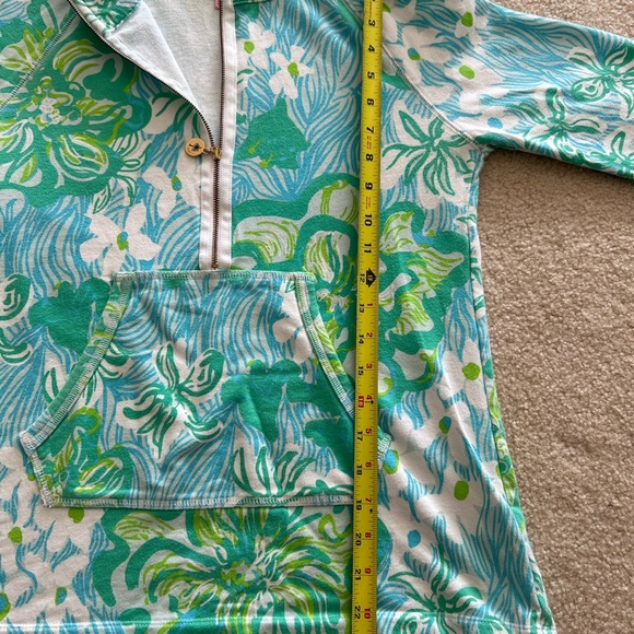 Bundle of 2 Lilly Pulitzer sleeveless top and pull over size Small - Picture 4 of 7